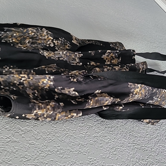 Blouse - Picture 4 of 6